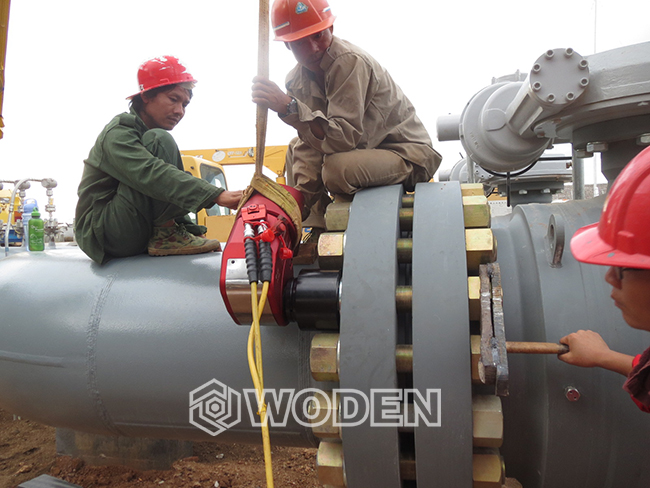 沃顿液压扳手应用于缅甸石油管道安装